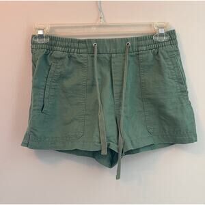 Gap drawstring waist olive green size xs shorts